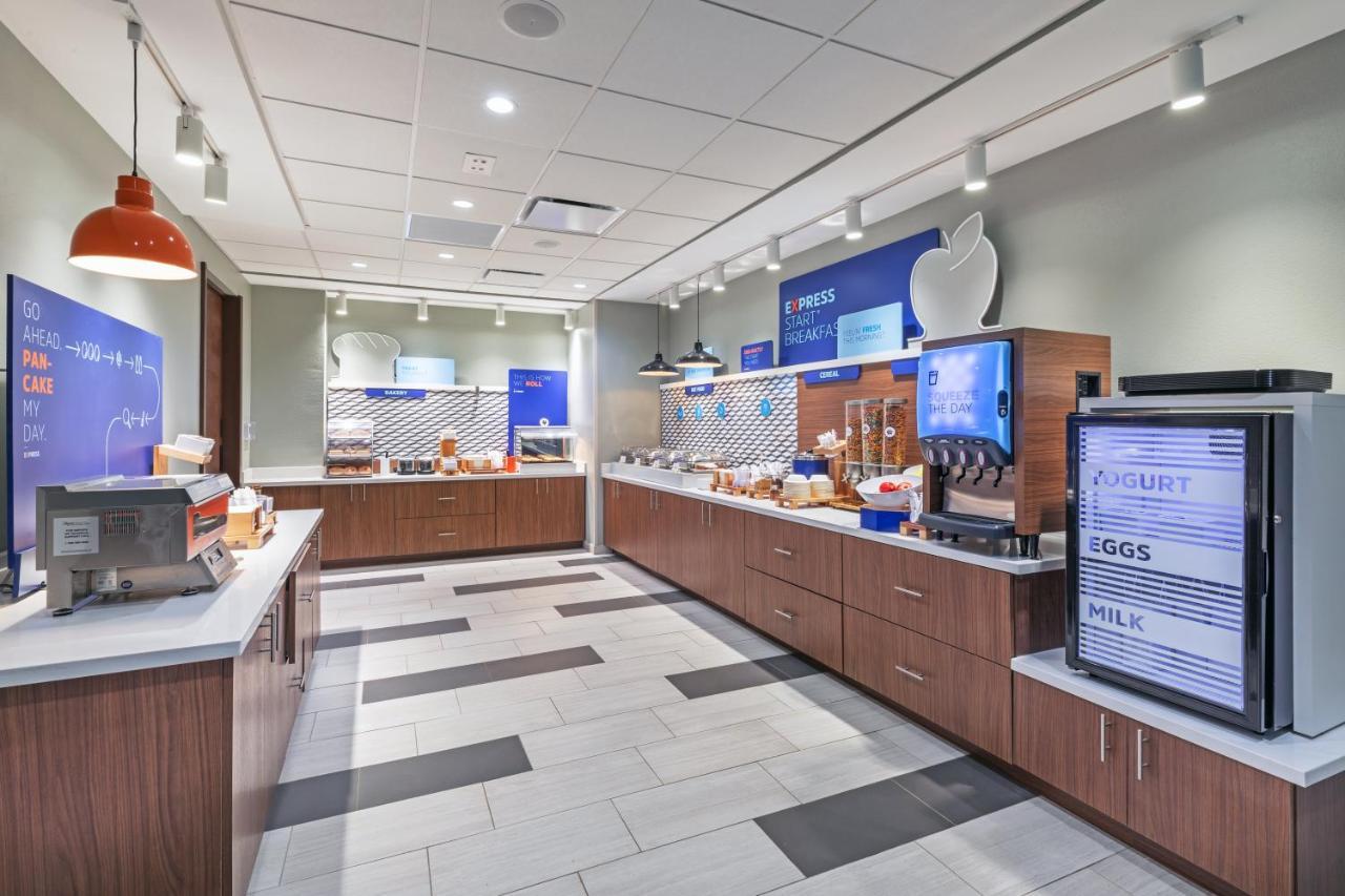 Holiday Inn Express & Suites - Parsons By Ihg ภายนอก รูปภาพ