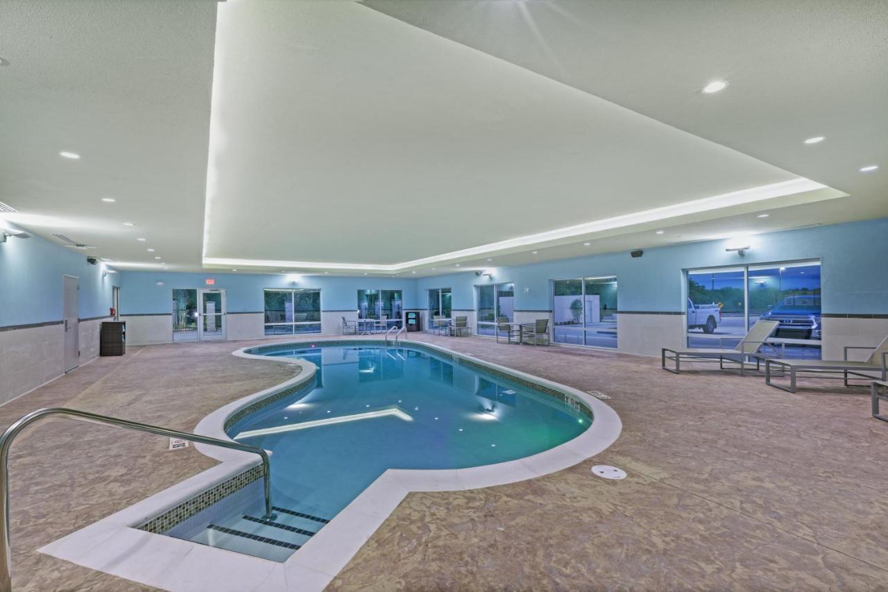 Holiday Inn Express & Suites - Parsons By Ihg ภายนอก รูปภาพ