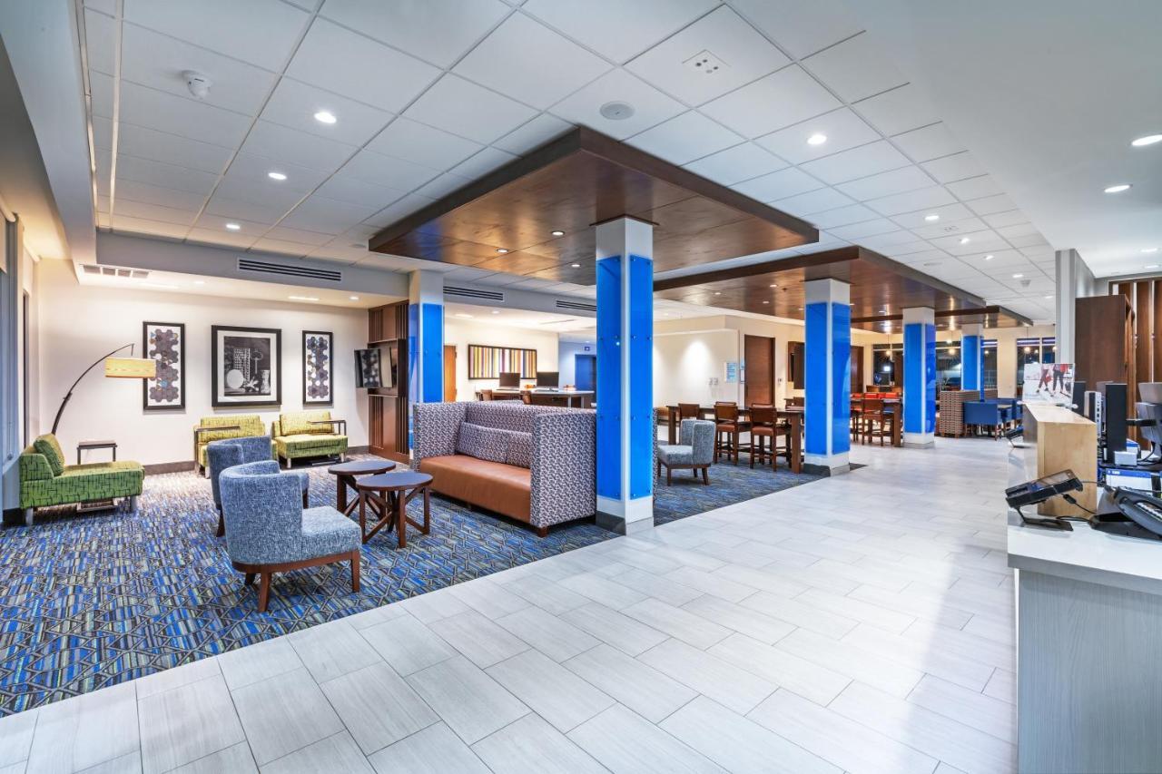 Holiday Inn Express & Suites - Parsons By Ihg ภายนอก รูปภาพ